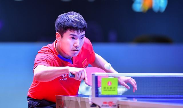 两队在攻防 两队在攻防